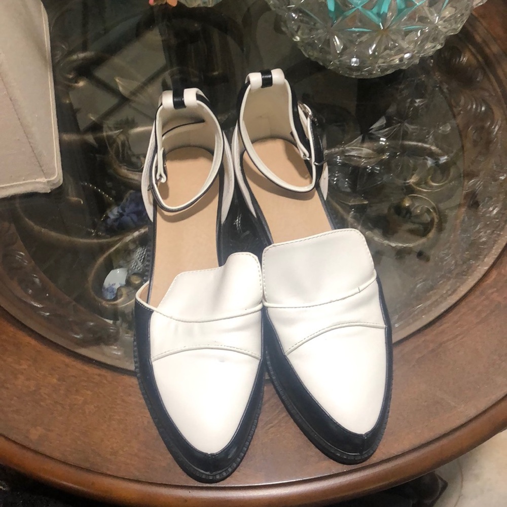 New shoes size 8